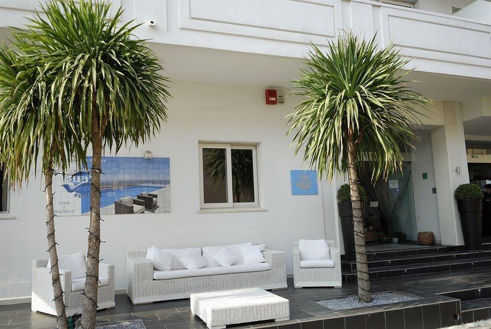 Medi Garden Hotel&Residence ألبا أدرياتيكا المظهر الخارجي الصورة