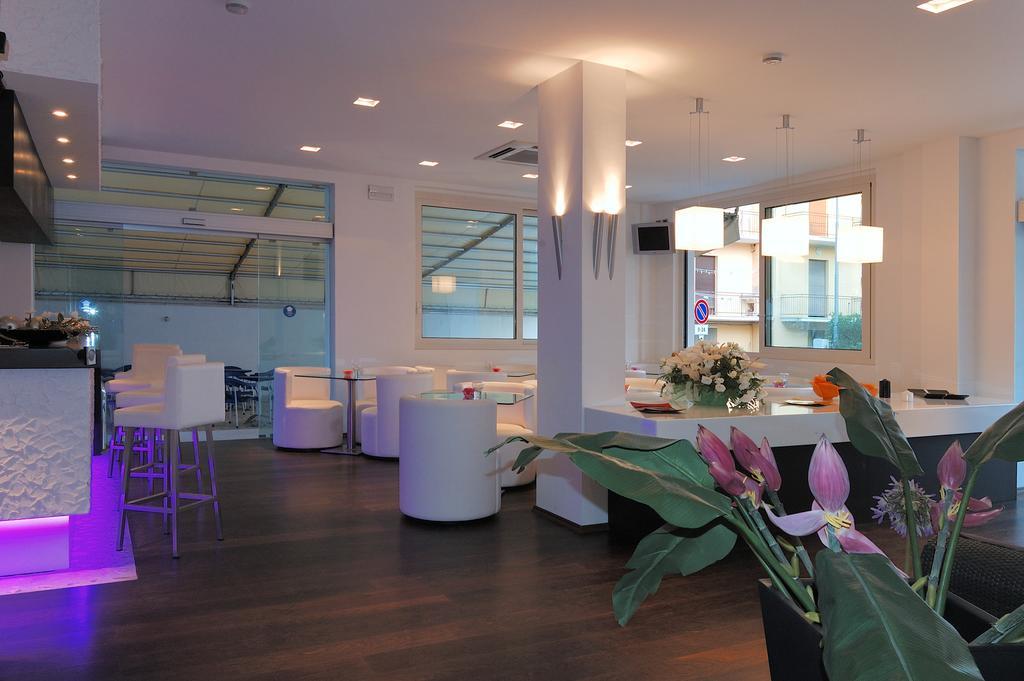 Medi Garden Hotel&Residence ألبا أدرياتيكا المظهر الخارجي الصورة
