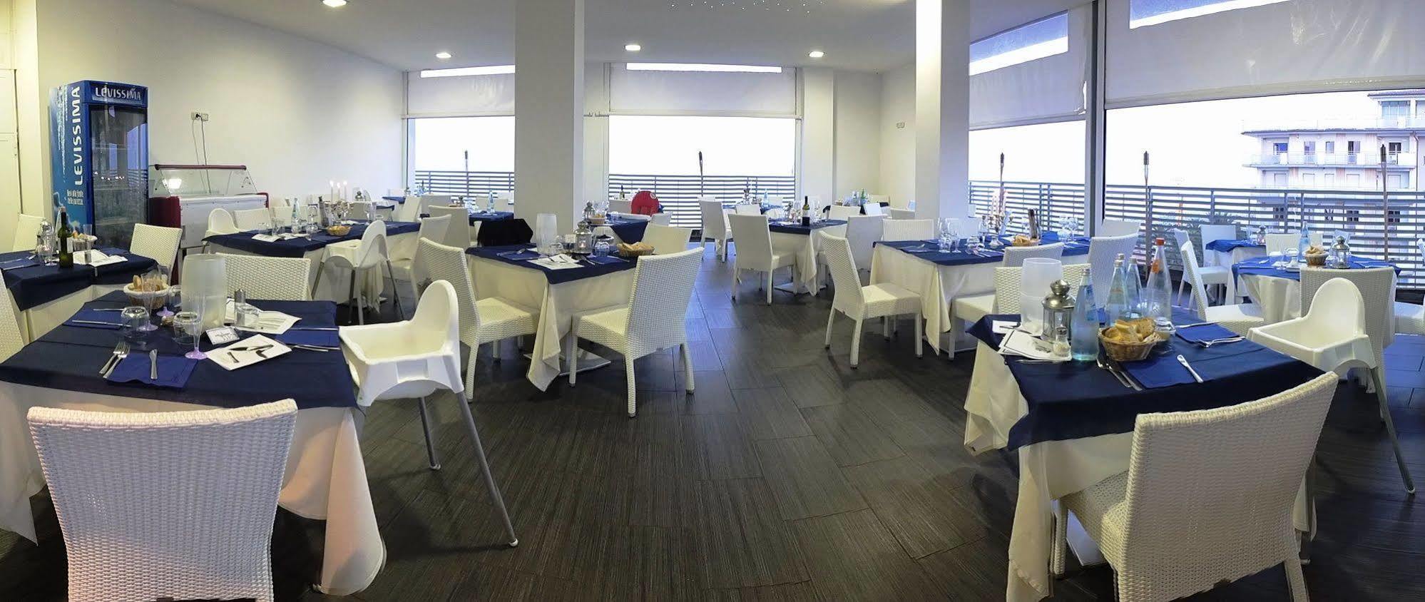 Medi Garden Hotel&Residence ألبا أدرياتيكا المظهر الخارجي الصورة