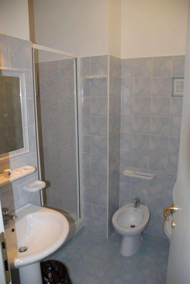 Medi Garden Hotel&Residence ألبا أدرياتيكا المظهر الخارجي الصورة